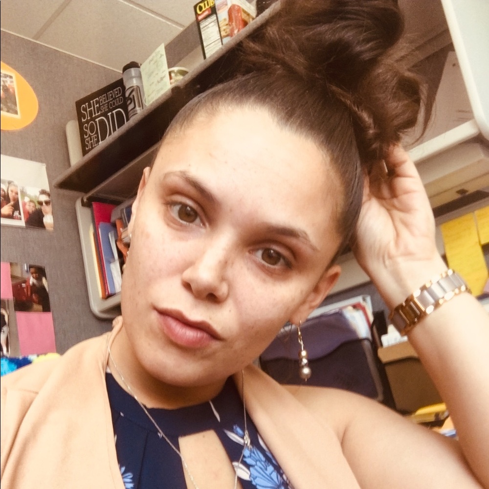 Meet your Posher, Livia